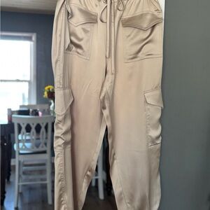 Banana Republic Women's Champagne Cargo Joggers